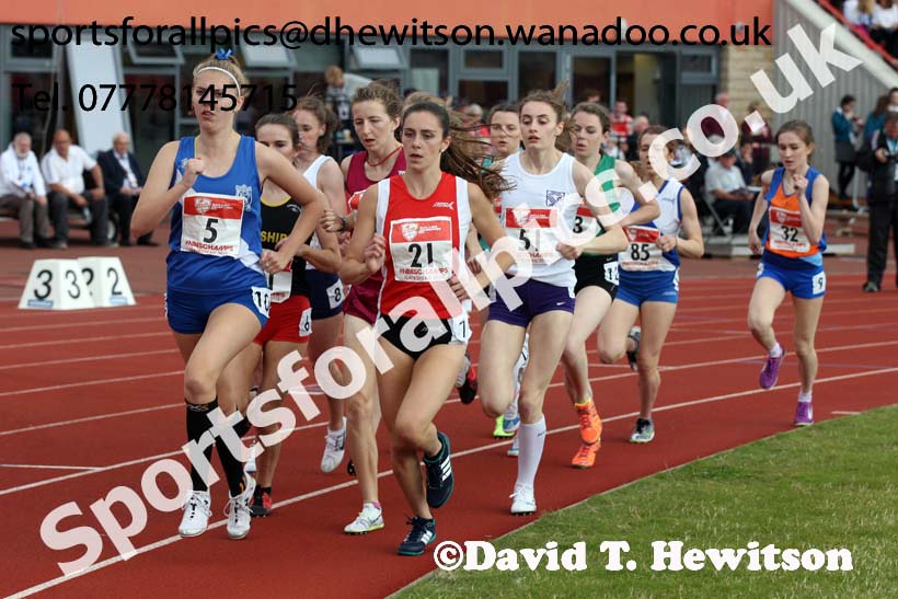 Senior girls 1500 metres, English Schools Track and Field. Photo: David T. Hewitson/Sports for All Pics